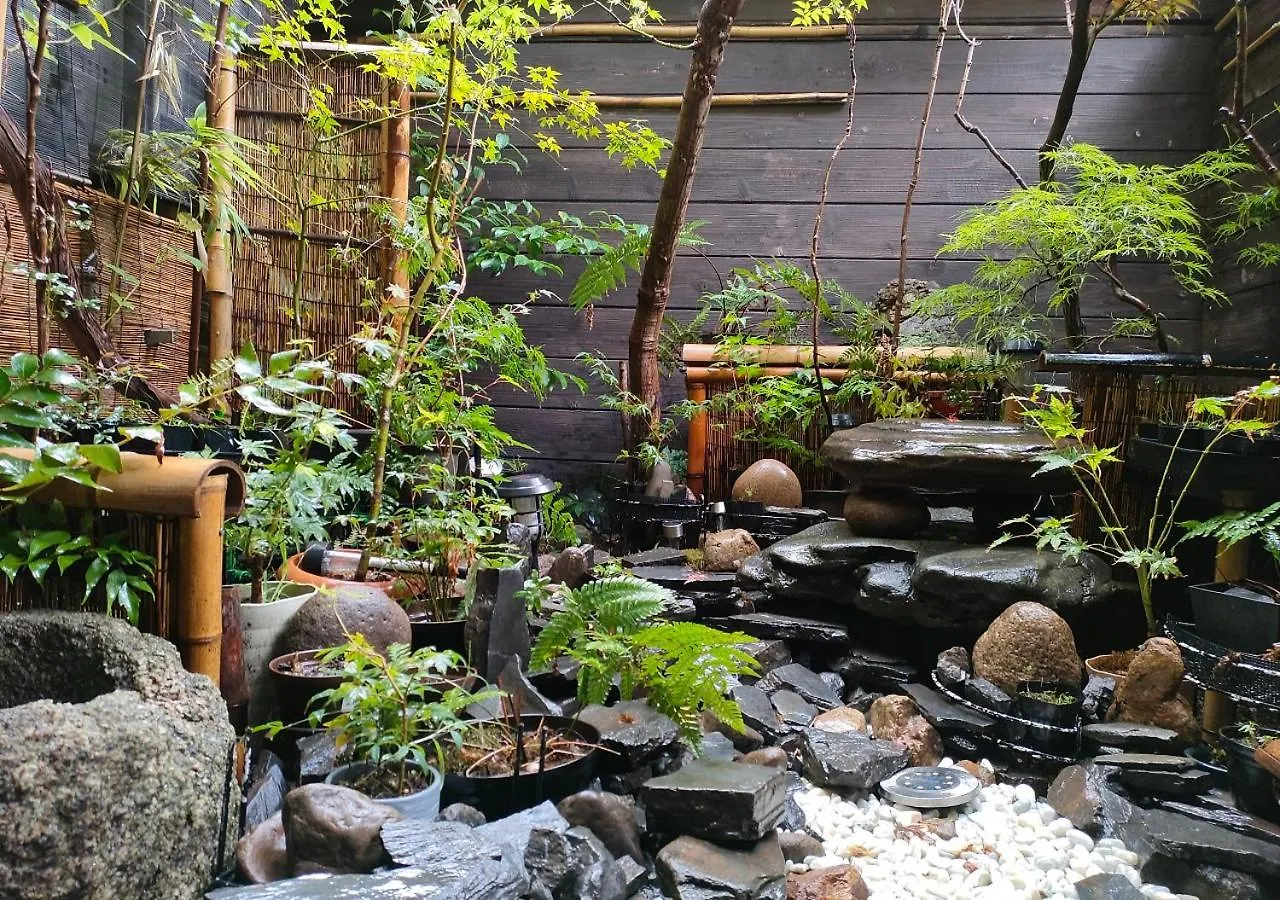 Kyoto Shirakawa Kiraku Inn 2*,  Japan